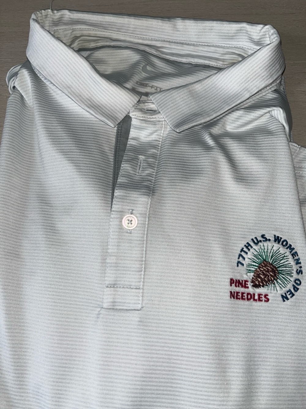 Pine Needles Embroidered Polo Shirt - Women’s US Open Light Gray